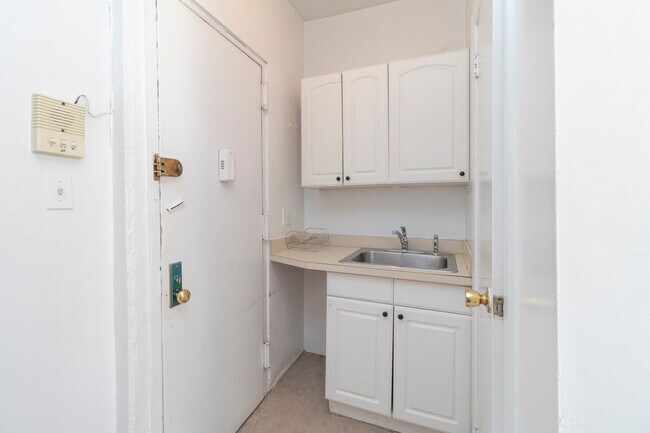 Building Photo - 315-317 East 95th Street-SI ID1032046P