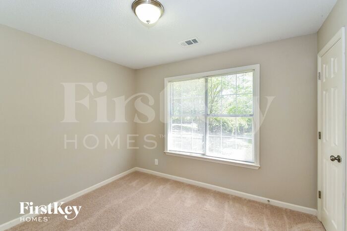 Building Photo - 178 Sandstone Dr