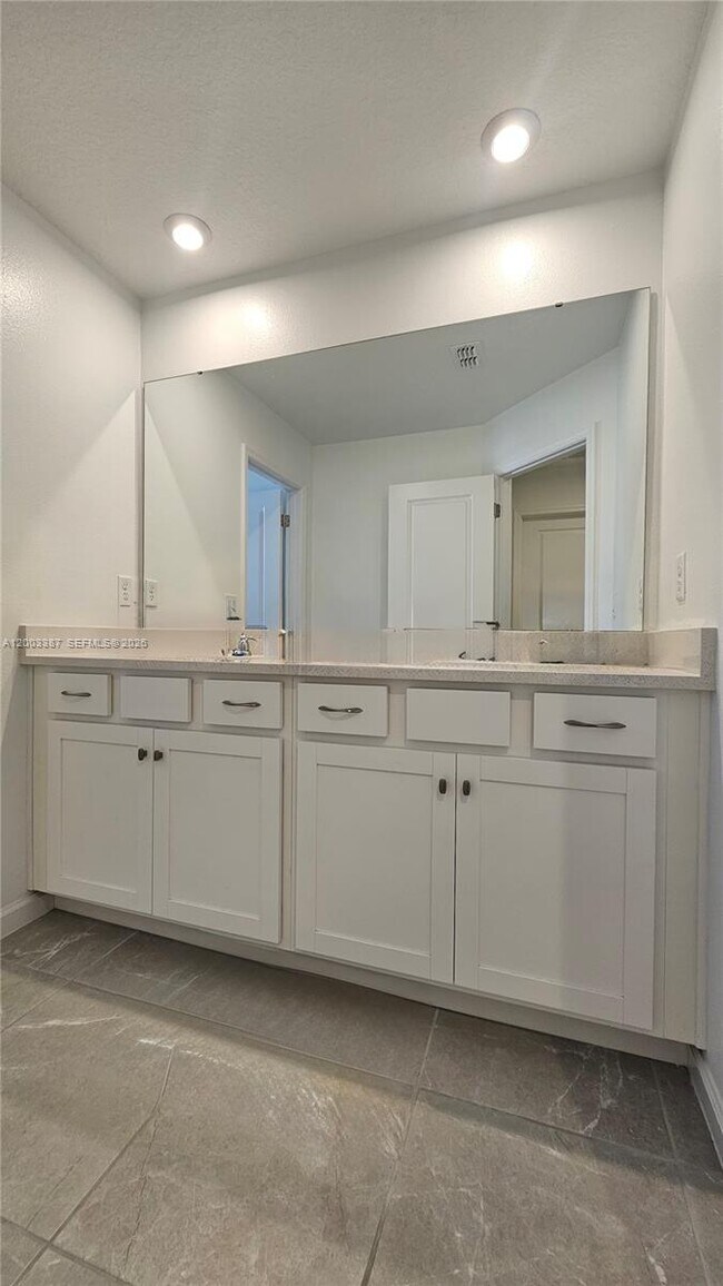 Building Photo - 7798 Clove Hitch Wy