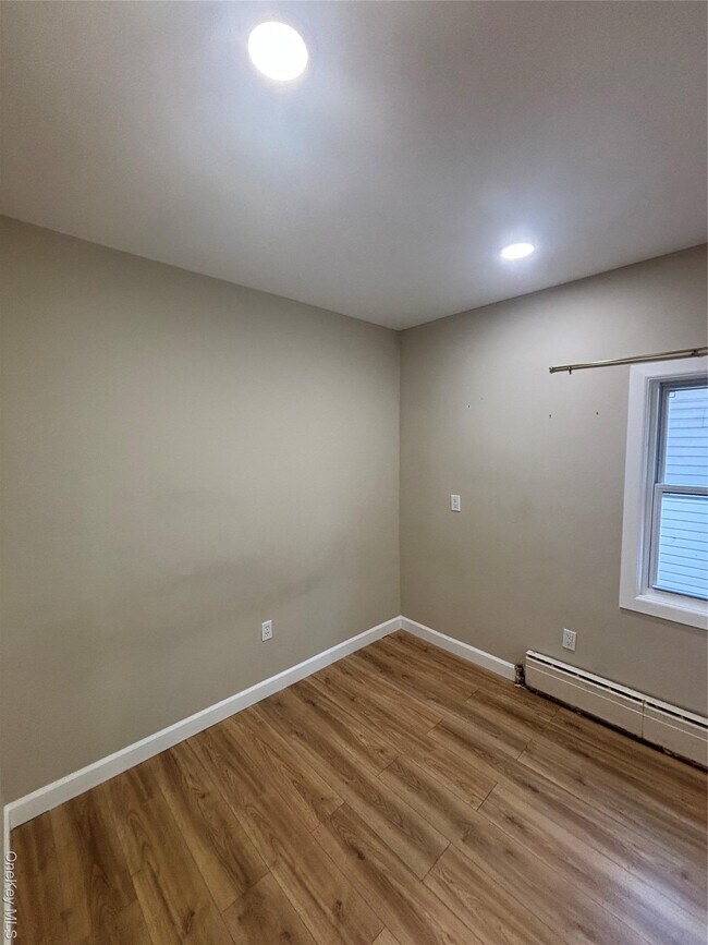 Building Photo - 132-30 Cross Bay Blvd