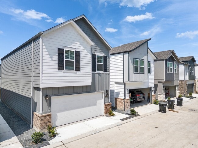 Building Photo - 4113 Fig Grv St