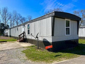 Building Photo - 415 W Limestone Rd