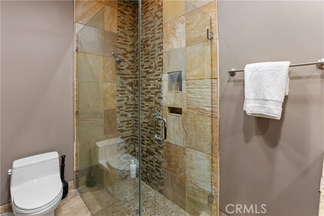 Building Photo - 68 Royal St Georges Way