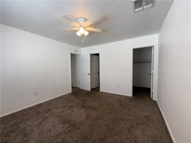 Building Photo - 807 Gemstone Ave