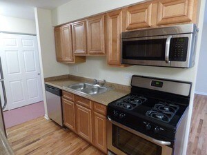 Building Photo - 1626 W Estes Ave