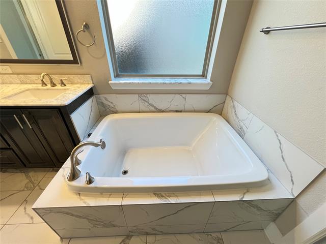 Building Photo - 4959 Gleneagle Dr