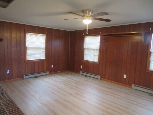 Building Photo - 7300 Claiborne Rd