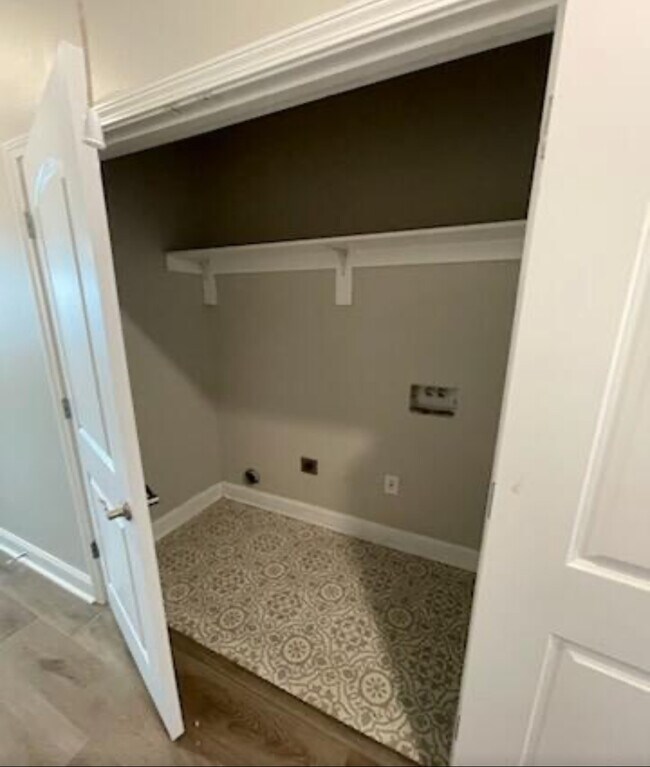 Building Photo - 3137 Pauger St