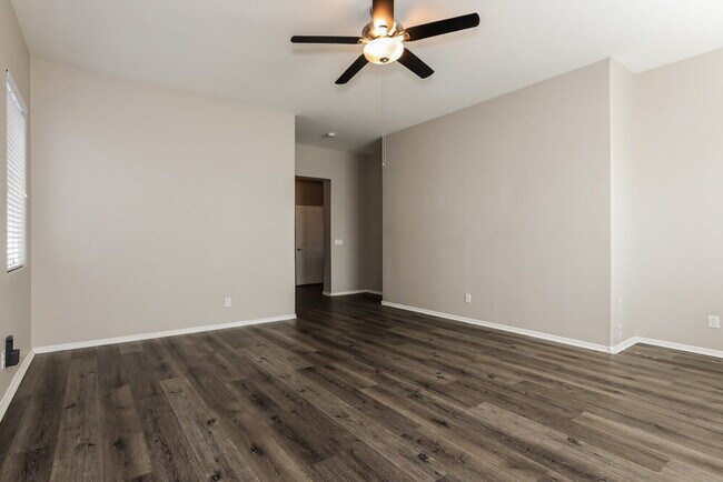 Building Photo - 13587 W Tara Ln