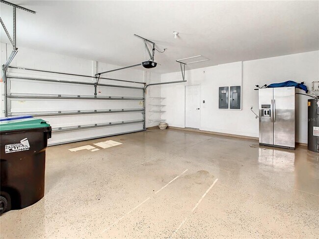 Building Photo - 8917 Blue Mesa Dr