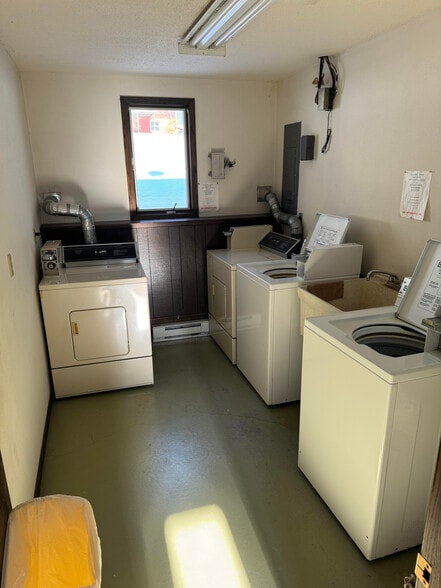 Shared laundry for building - 215 W Charlotte St