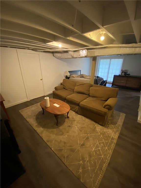 Building Photo - 2000 Fairway Cir NE