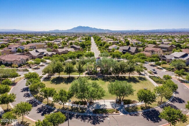 Building Photo - 4280 N Verrado Way