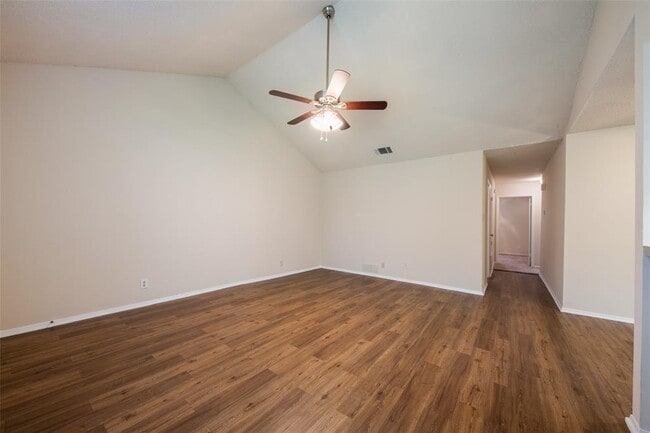 Building Photo - 2605 Brickford Cove