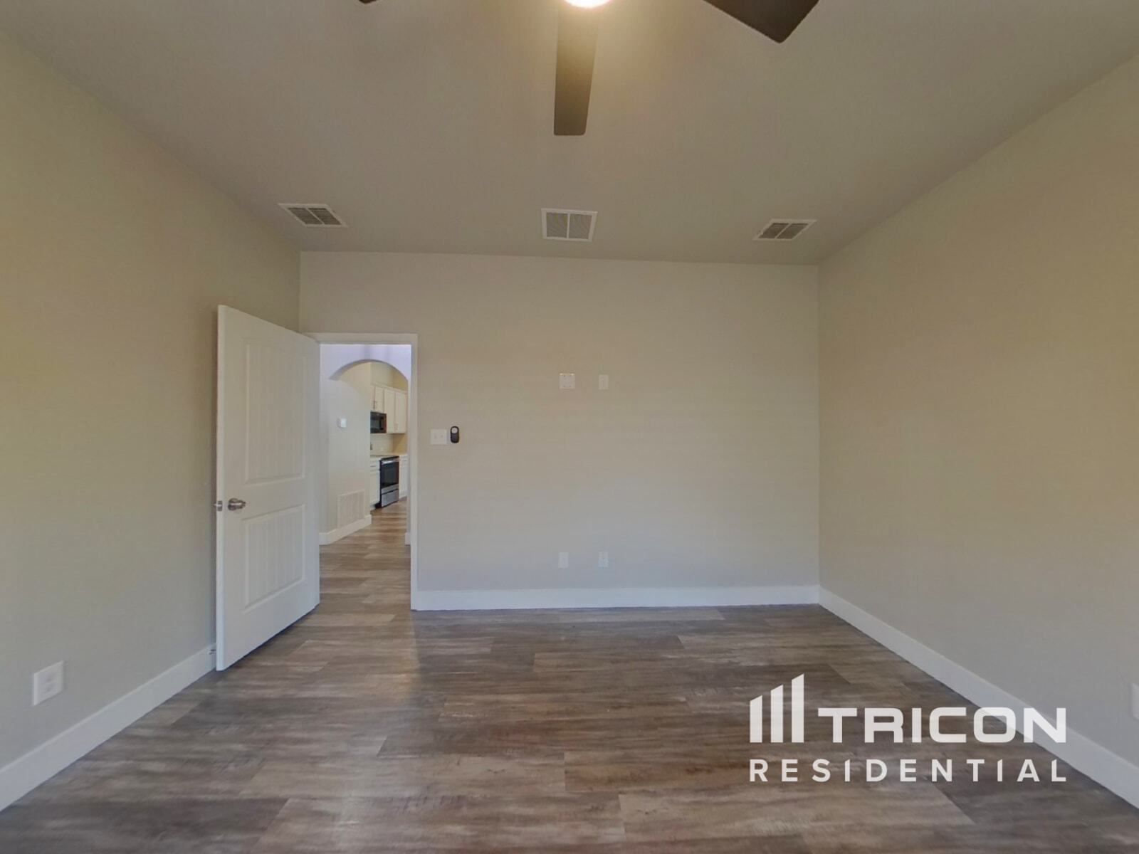 Building Photo - 1025 N Churchill Dr