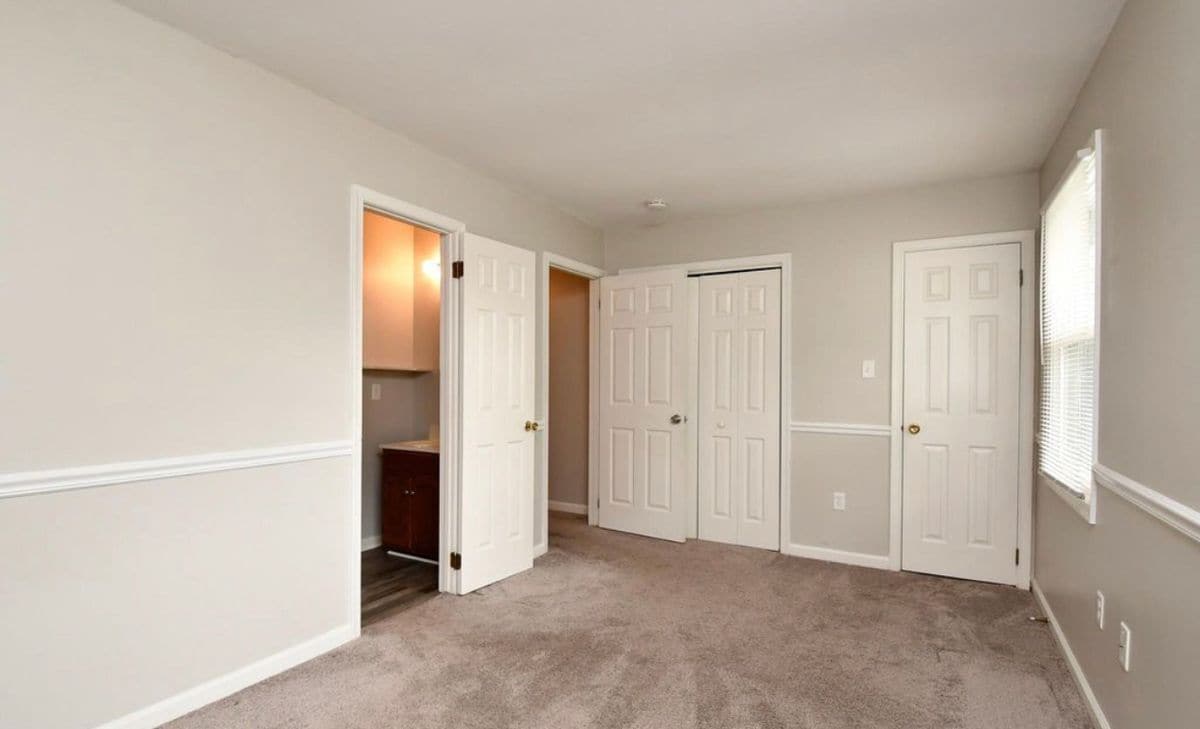 Building Photo - 5122 Redbud Rd