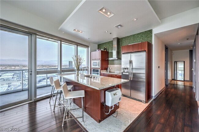 Building Photo - 4471 Dean Martin Dr