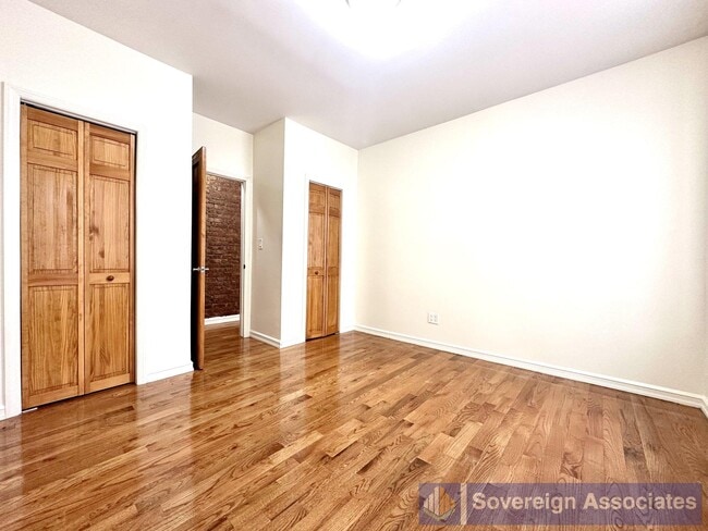 Building Photo - 610 W 150th St