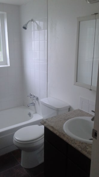 Building Photo - 8840 W Jewell Ave