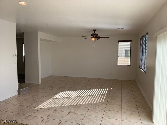 Building Photo - 5329 Wild Sunflower St