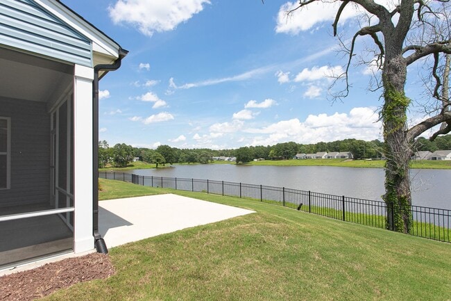 Building Photo - Beautiful 4-bedroom, 2-bath Home with Lake View!