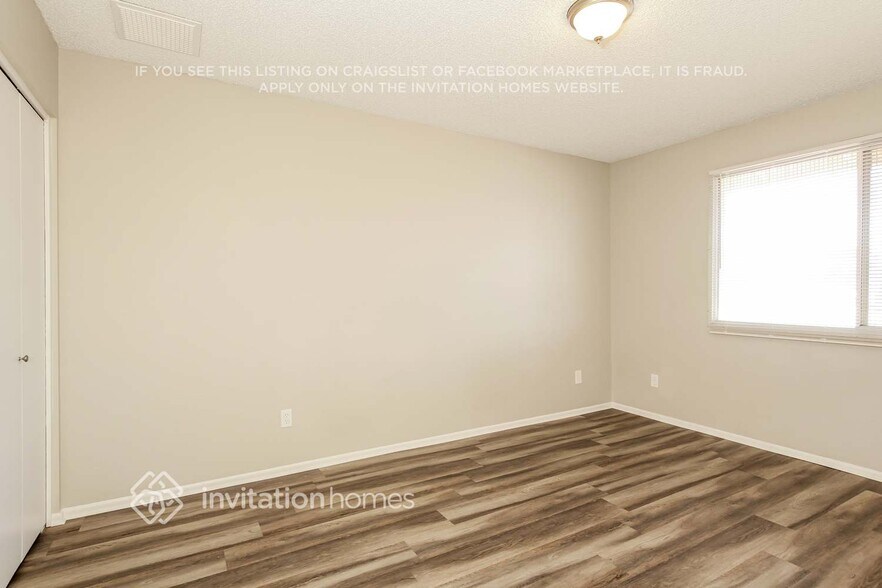 Building Photo - 4232 W Frier Dr