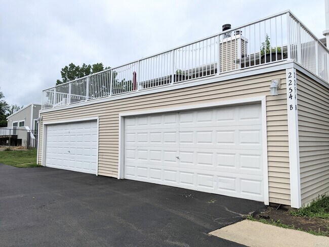 Building Photo - 2254 N Baldwin Way