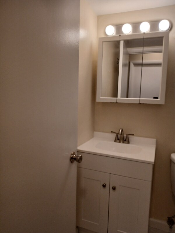 Building Photo - 8830 Piney Branch Rd