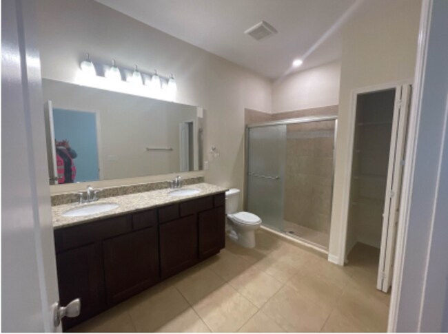 Building Photo - 5003 Brickwood Rise Dr