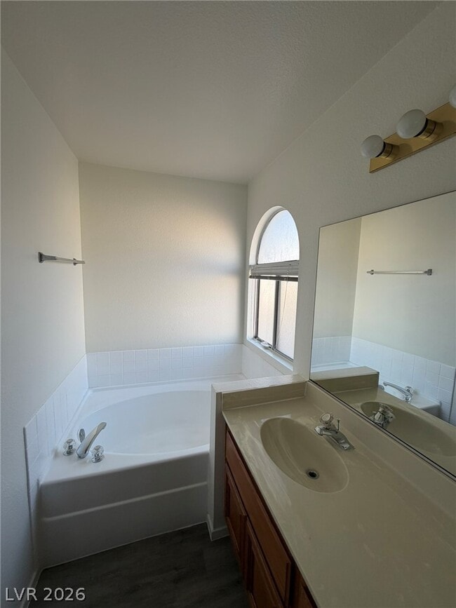 Building Photo - 6428 Old Colonial Way