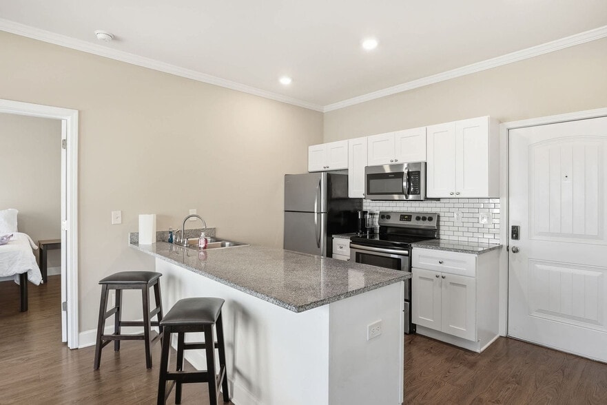 Building Photo - 205 Tiliwa Ct