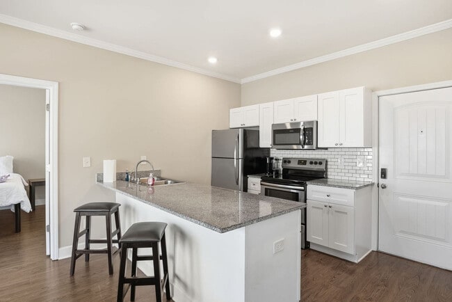 Building Photo - 205 Tiliwa Ct