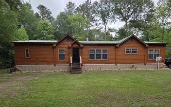 Building Photo - 21683 White Oak Dr