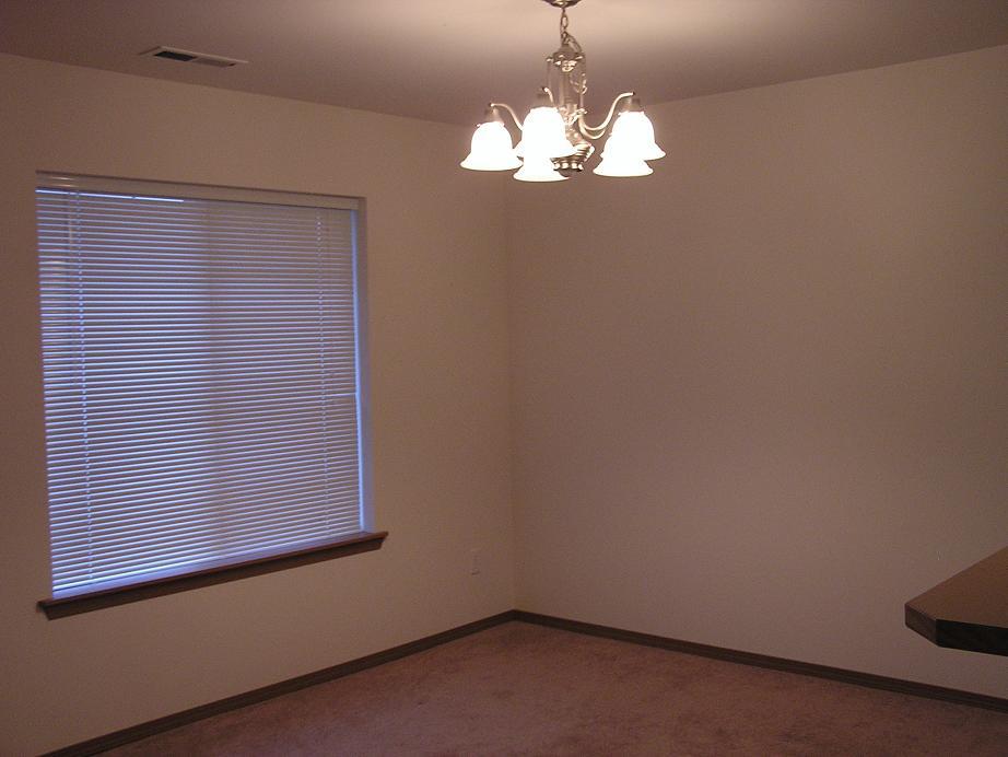 Building Photo - 48 Beacon Dr