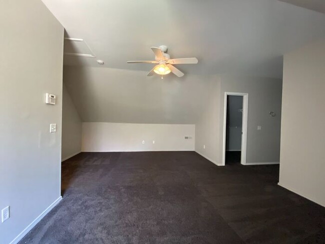 Building Photo - Now Available - 2 Bed 2 Bath House in Brit...