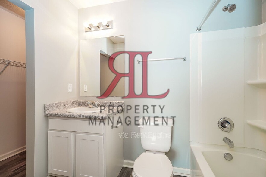 Building Photo - 42 Waterman Ave