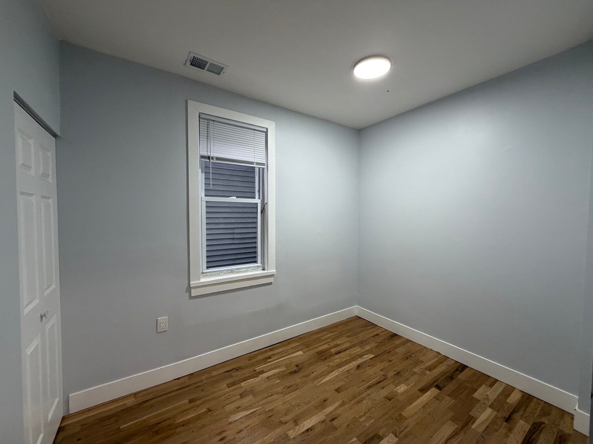 Building Photo - 1626 N Washtenaw Ave