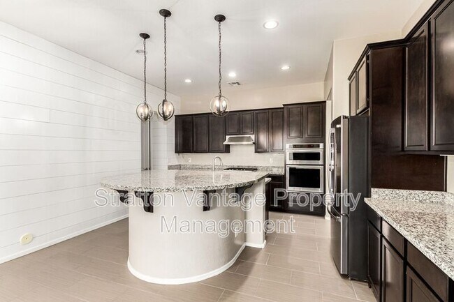 Building Photo - 21004 E Sunset Dr