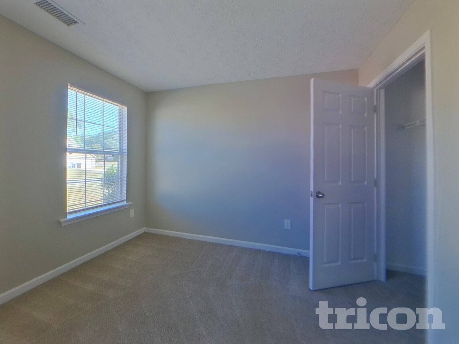 Building Photo - 3710 Michaels Creek Way
