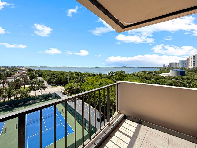 Building Photo - 4200 N Ocean Dr