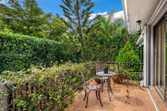 Building Photo - 10645 SW 89th Ct