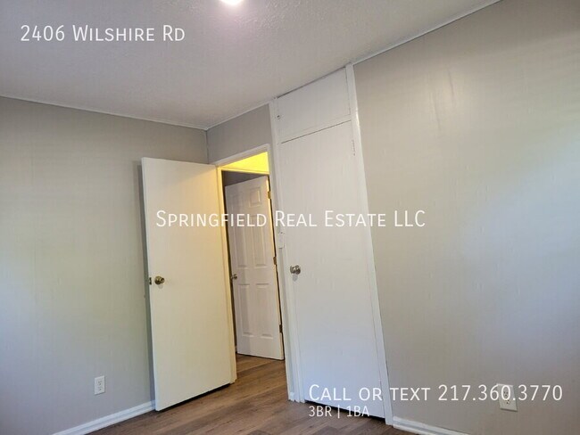 Building Photo - 2406 E Wilshire Rd