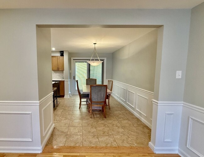 Building Photo - RARELY Offered completely RENOVATED PACKER PARK 3 Bedroom/2.5 Bath HOME w/ Central AC-HARDWOOD Fl...