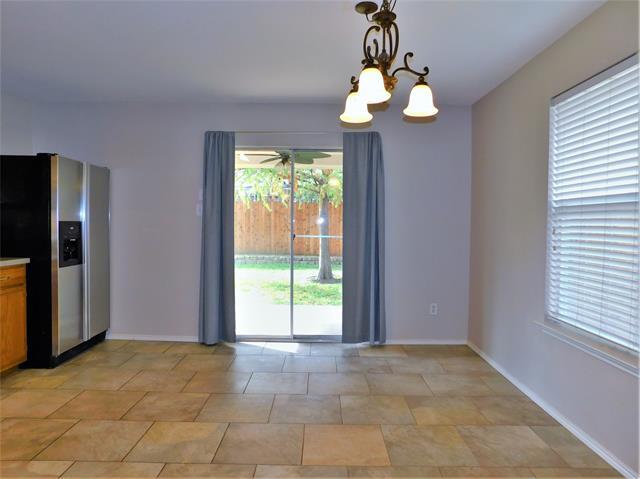 Building Photo - 2209 Lookout Ln