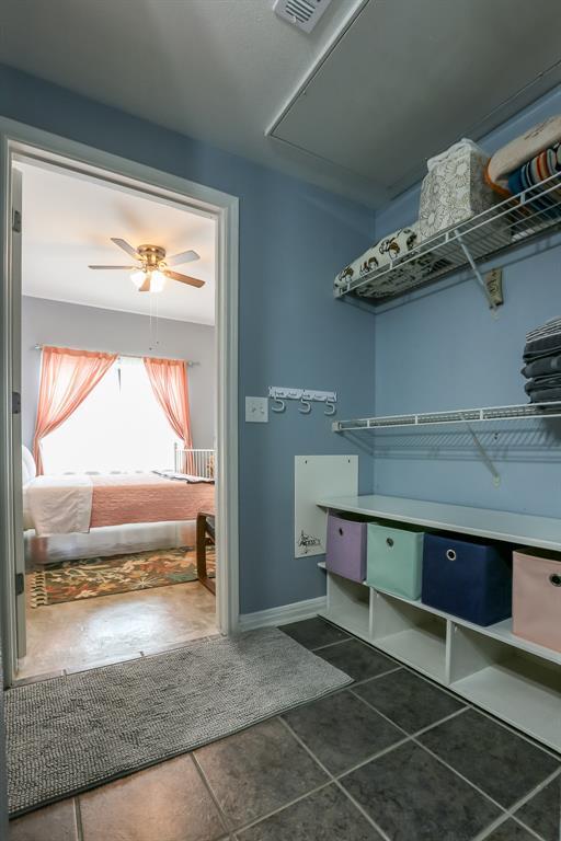 Building Photo - 2502 Leon St