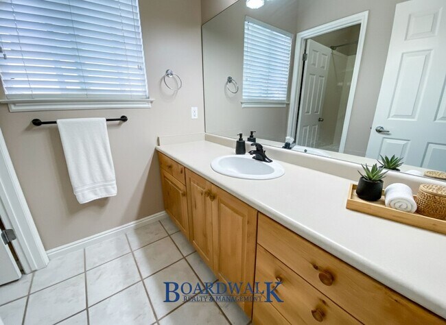 Building Photo - Stunning Draper Home with Finished Basement & Backyard Retreat