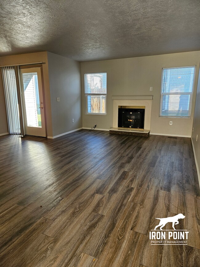 Building Photo - DAL584