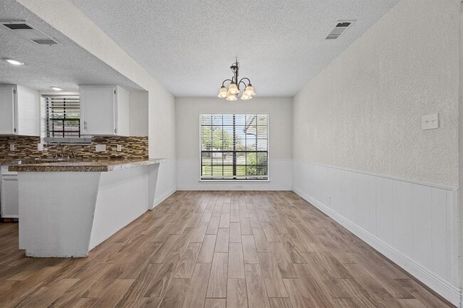 Building Photo - 1105 Spring Breeze Cove