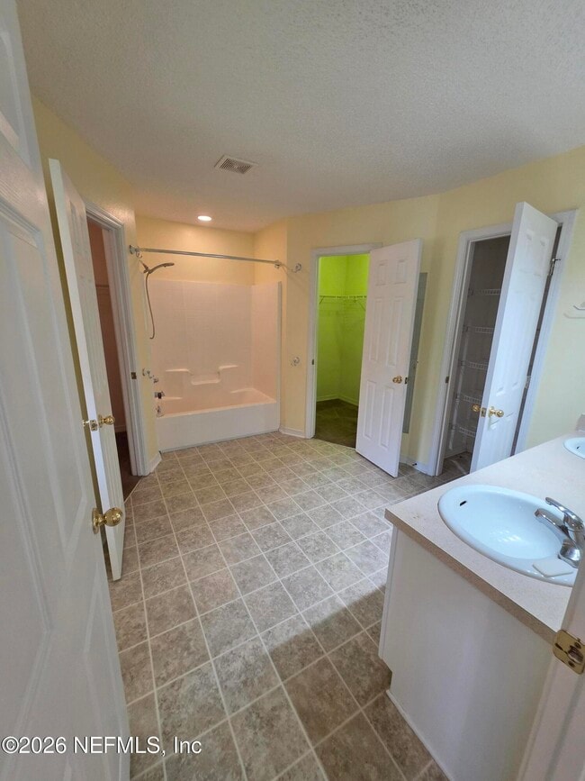 Building Photo - 1589 Guardian Ct