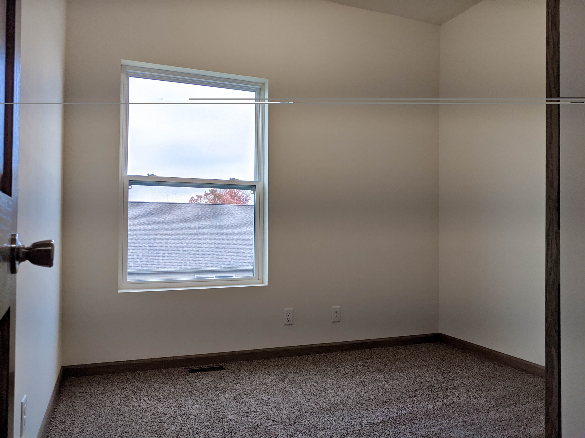 Building Photo - 612 Commercial Dr